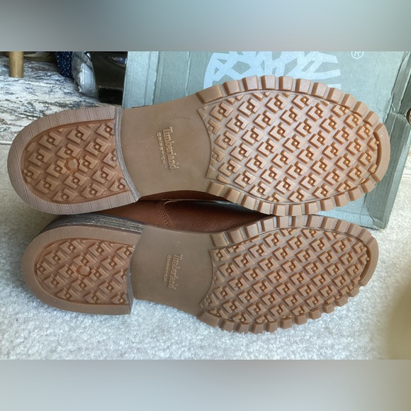 Timberland waterproof short leather boots - Picture 9 of 9